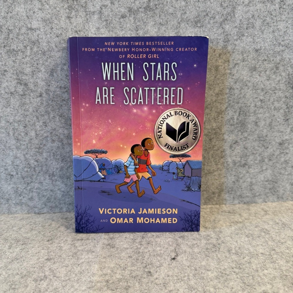 When Stars Are Scattered‎ Victoria Jamieson Omar Mohamed - Graphic Novel Memoir